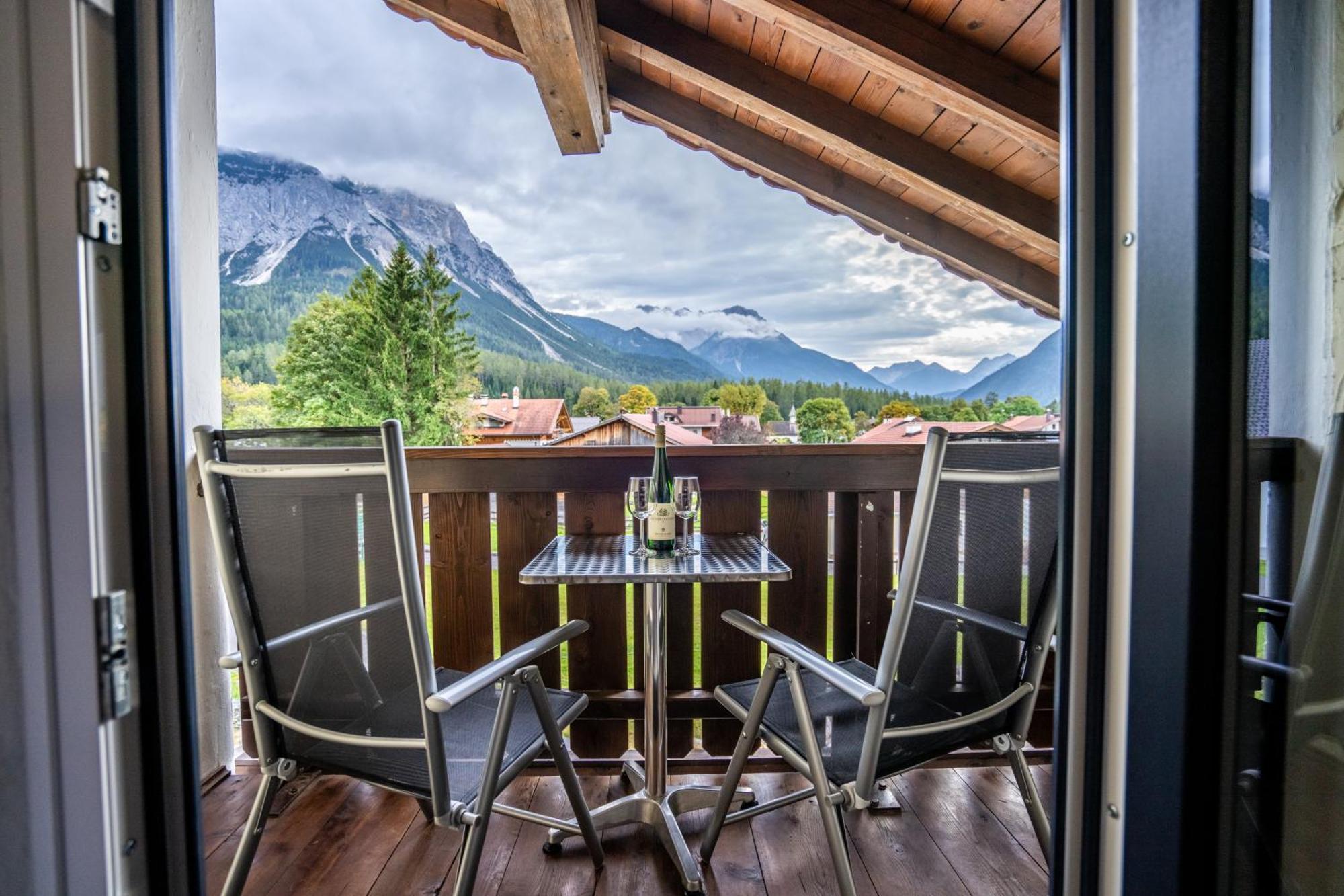 Tiroler Alpblick Appartements Ehrwald Esterno foto