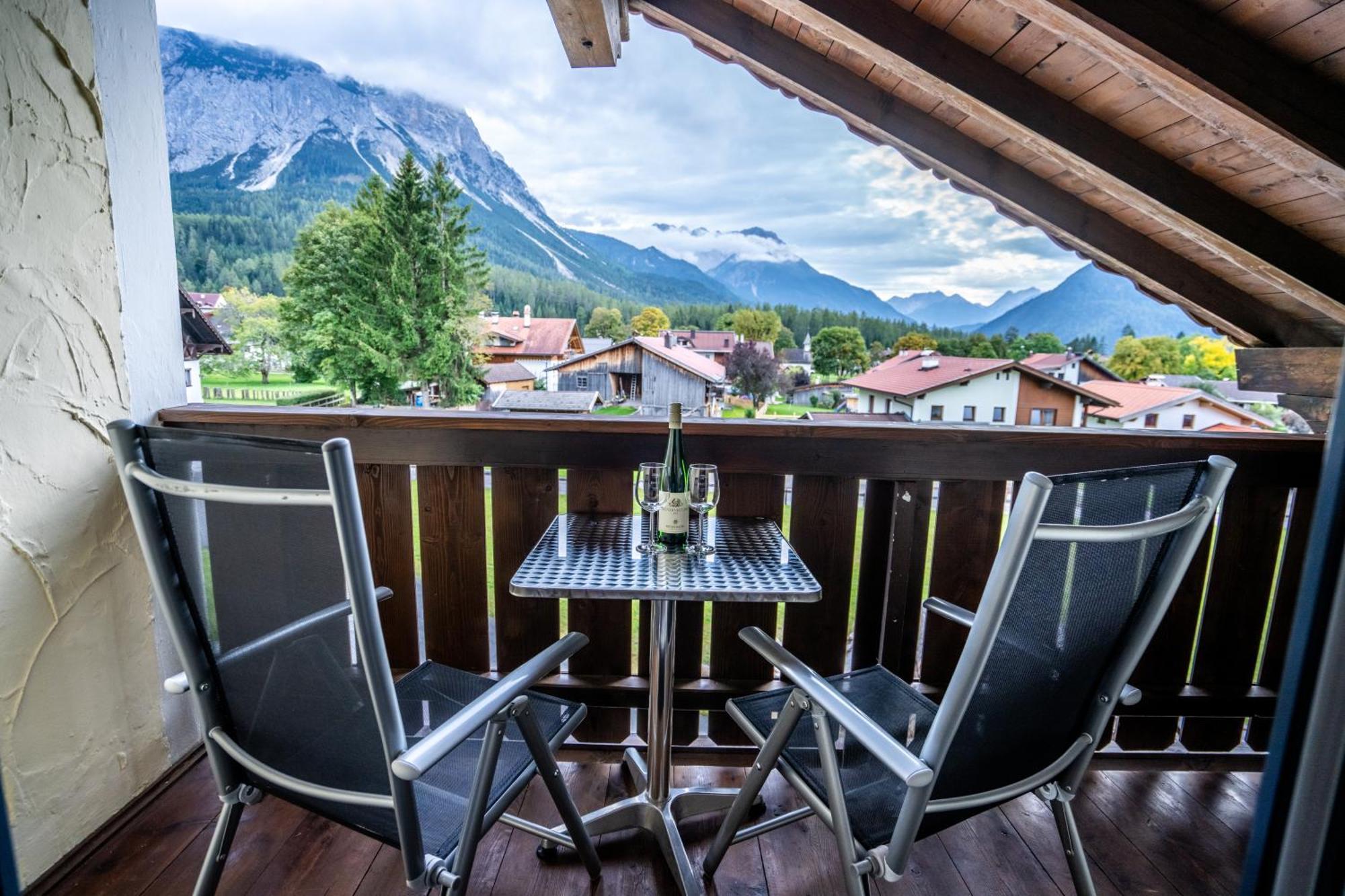 Tiroler Alpblick Appartements Ehrwald Esterno foto