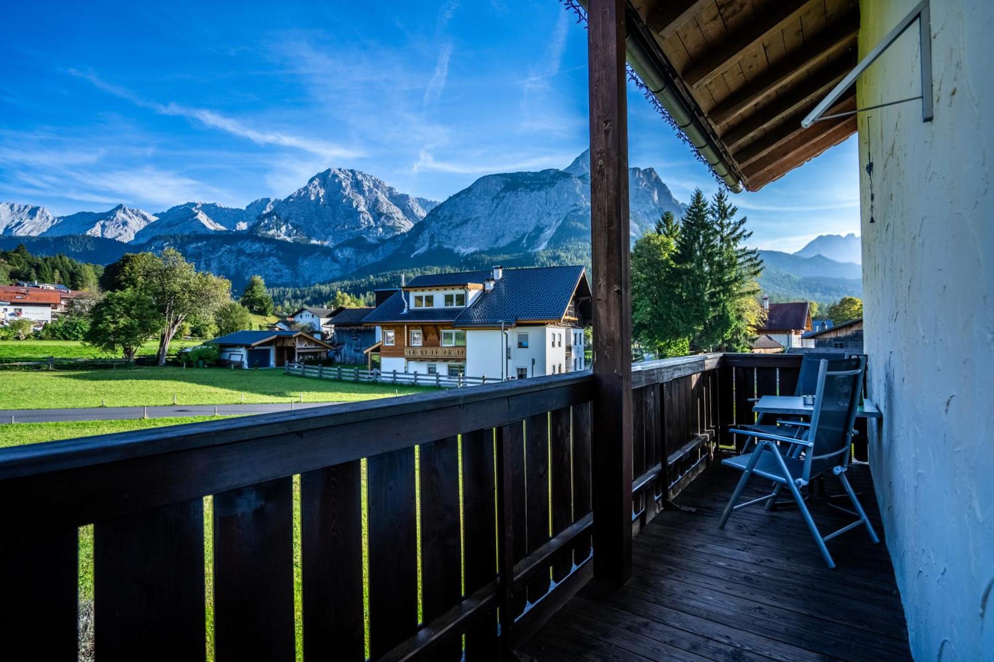 Tiroler Alpblick Appartements Ehrwald Esterno foto